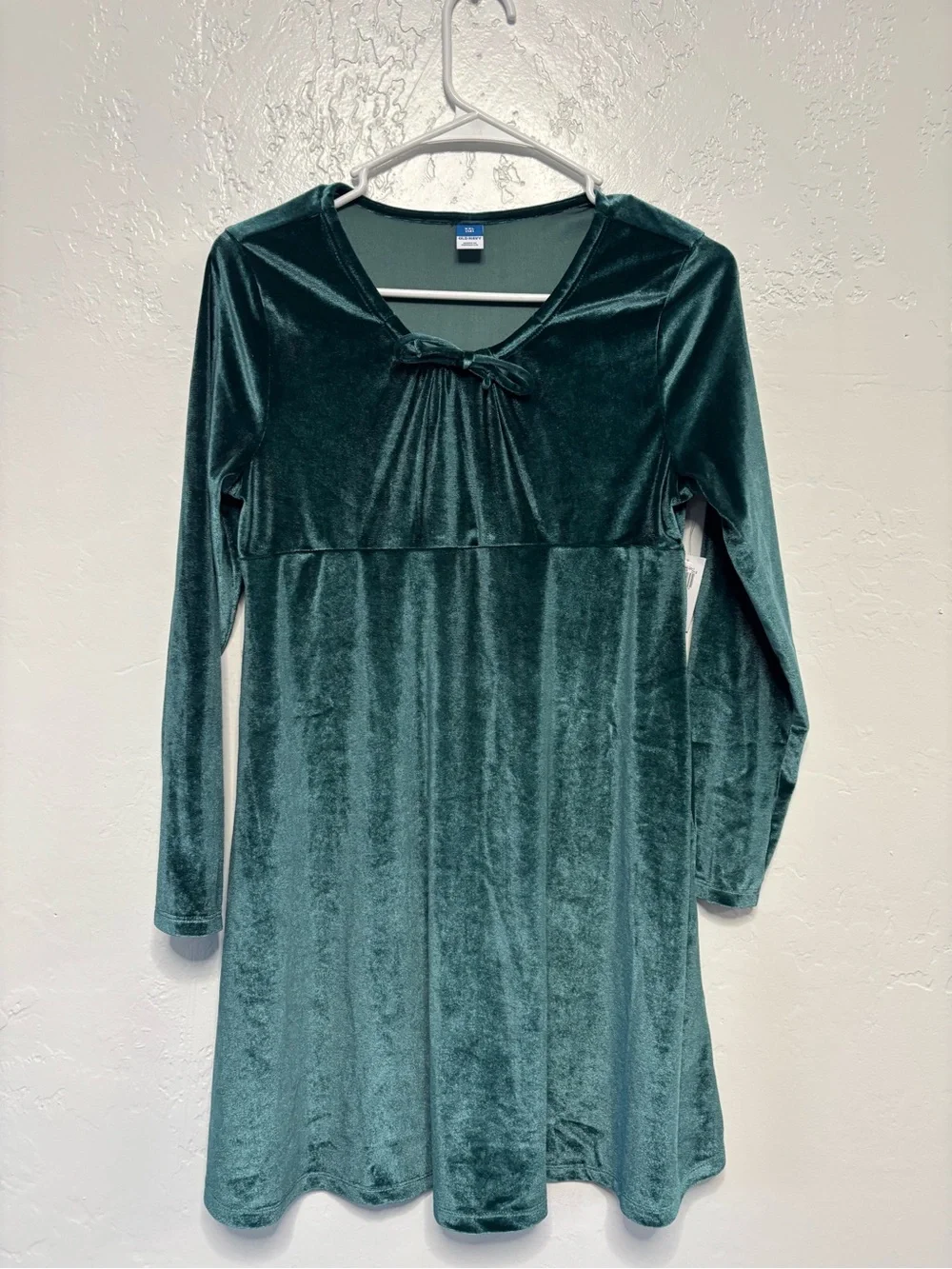New with tags, girls size 18 old navy dress, #J1266